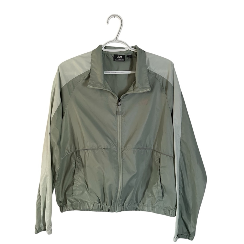 New Balance Women's light green Jacket